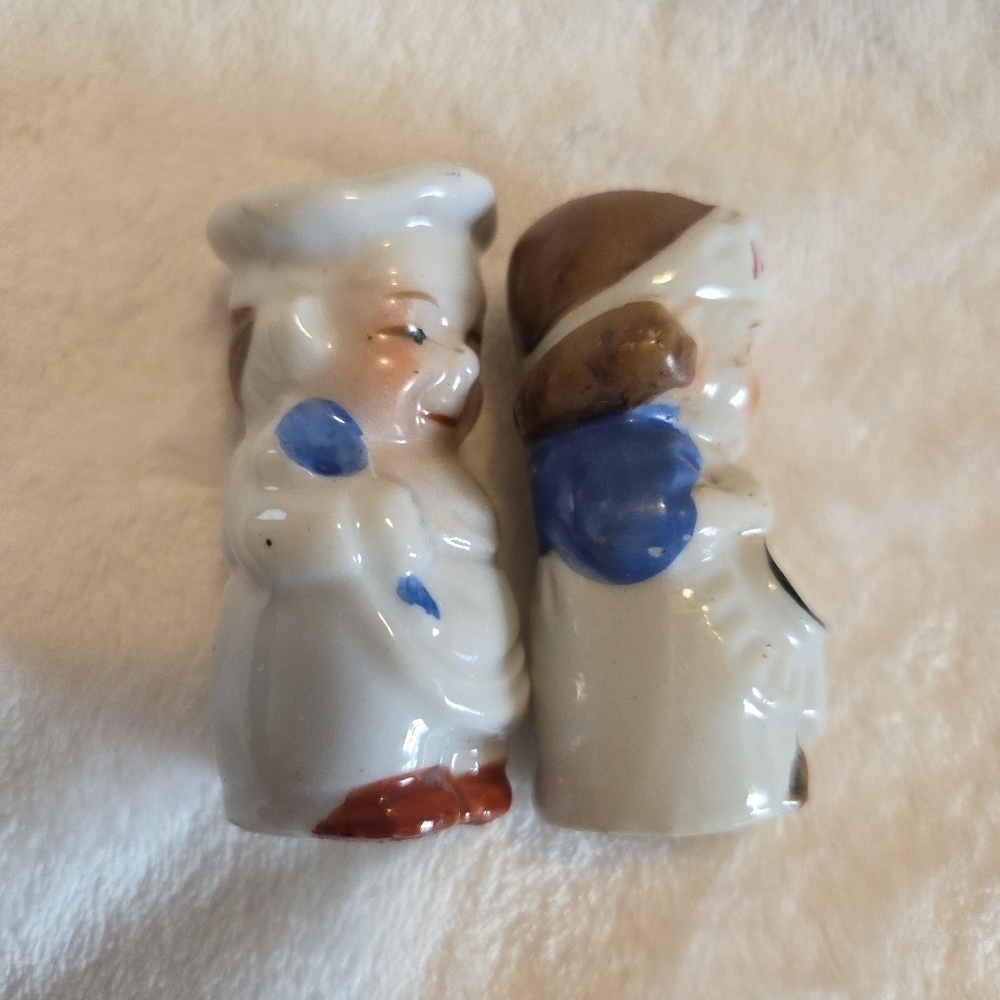 Vintage Made in Japan Husband & Wife Baker Chef Salt & Pepper Shakers Ceramic - Picture 7 of 10
